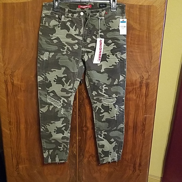 unionbay camo pants